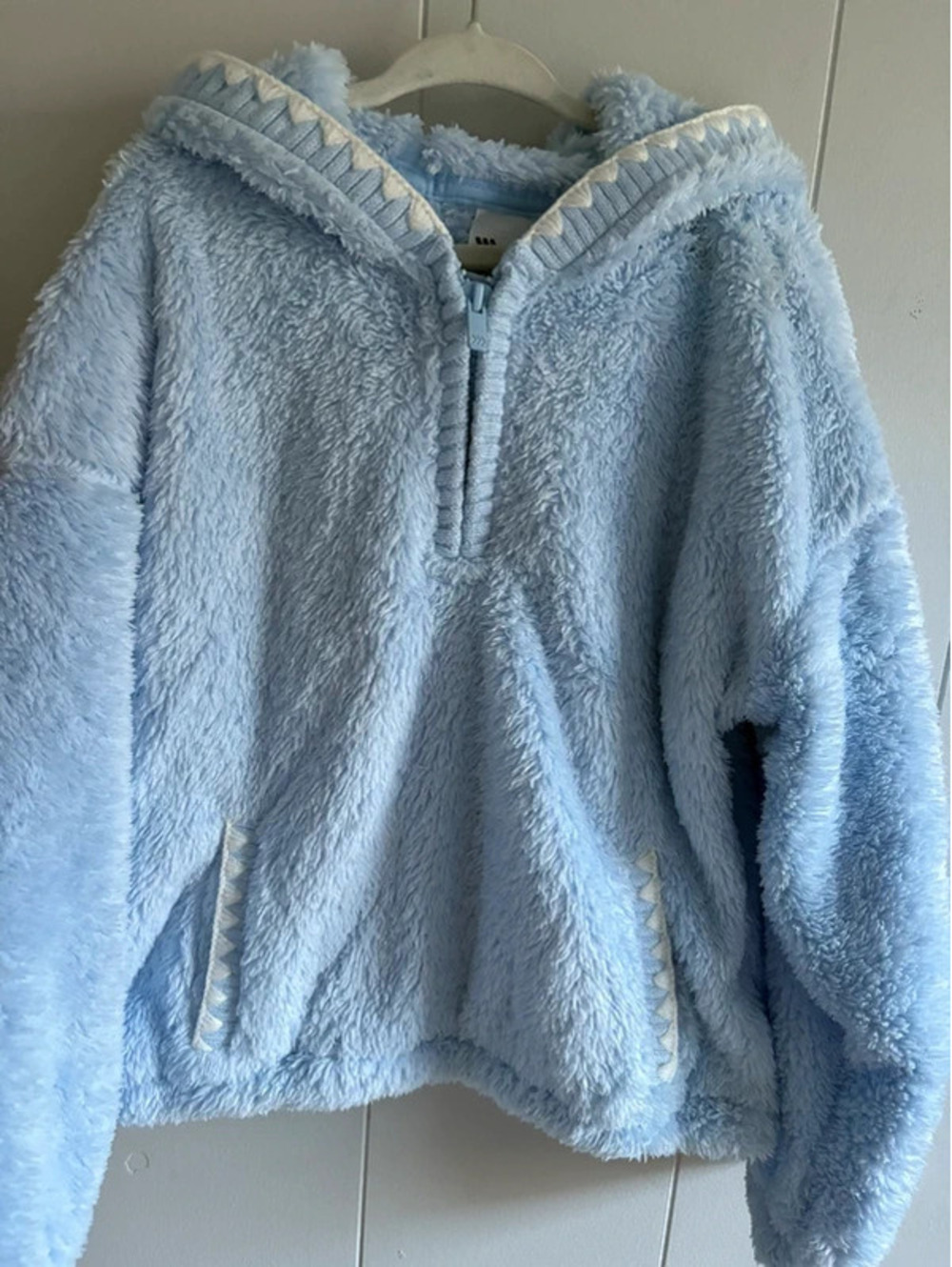 Girls All in motion Fuzzy Zip Sweater New 6/7